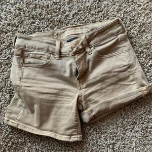 American eagle shorts size 25